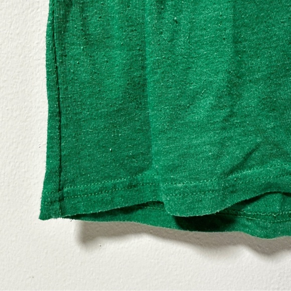 New York Jets Kelly Green T-Shirt Spellout Shamrocks Women’s Size Medium NFL Tee - Picture 5 of 7